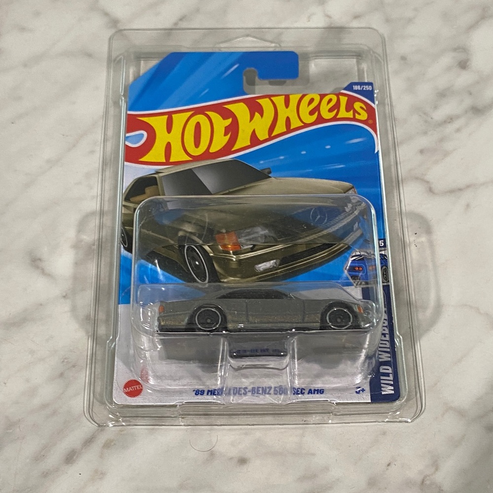 Hot Wheels Silver Mercedes-Benz 500 SEC Toy Car